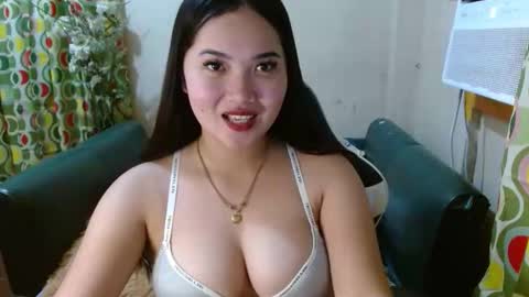 Marie online show from 03-19-26, 01:26