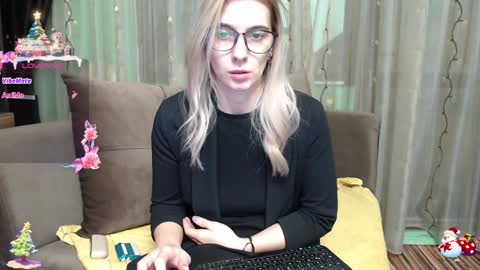 Antonia online show from 12-30-24, 06:53