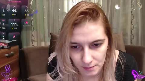 Antonia online show from 11-24-25, 07:08