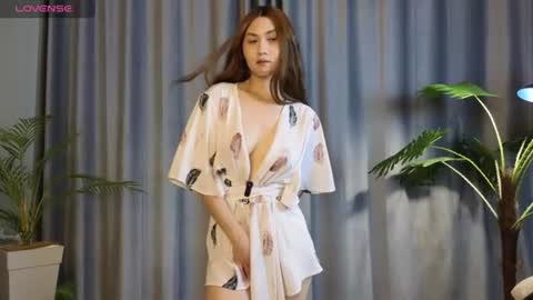 Snapshot of lowkeywild_ chatting on 06-19-26, 03:55 lowkeywild_ online show from 06-19-26, 03:55