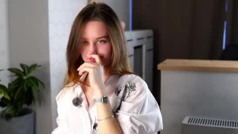 Amelia online show from 04-03-26, 12:14