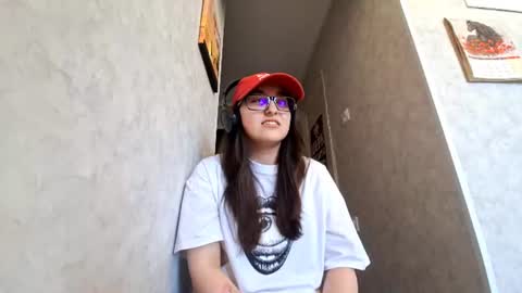 Snapshot of loycecicco chatting on 07-16-26, 12:00 Lika online show from 07-16-26, 12:00
