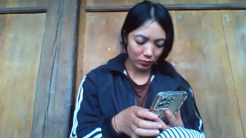 Snapshot of lsmbaby chatting on 10-25-25, 03:36 lsmbaby online show from 10-25-25, 03:36