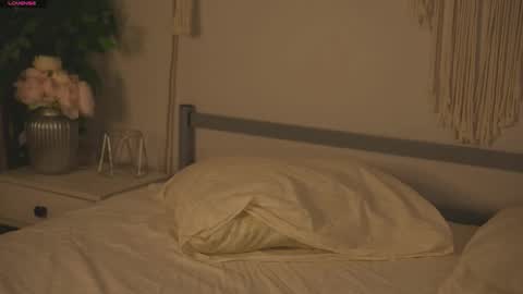 Snapshot of lu__lane chatting on 09-17-25, 07:43 Lu 3 online show from 09-17-25, 07:43