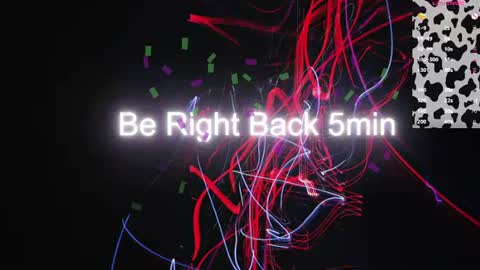 Snapshot of lu_noval chatting on 06-17-26, 01:19 Lucia online show from 06-17-26, 01:19