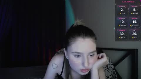 Snapshot of lua__19 chatting on 09-23-25, 04:32 Lua online show from 09-23-25, 04:32