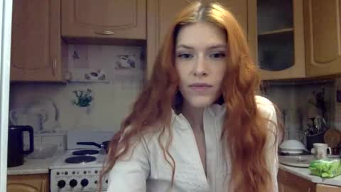 Snapshot of luamelie chatting on 10-31-25, 03:13 luamelie online show from 10-31-25, 03:13