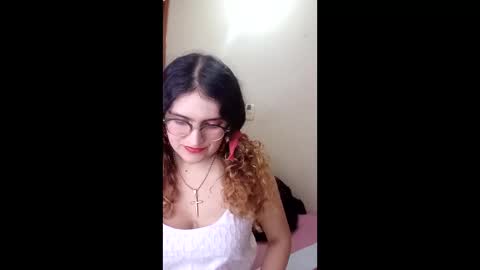 luana363 online show from 04-12-26, 08:14