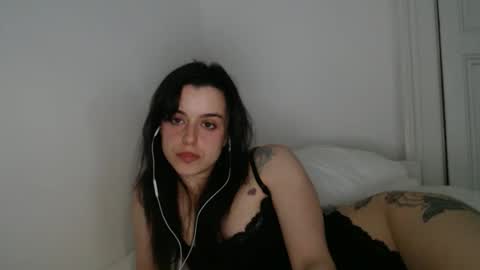 luana online show from 11-23-25, 10:31