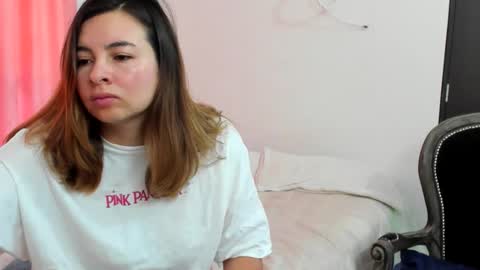 luara__01__lecat_1 online show from 02-22-26, 11:42