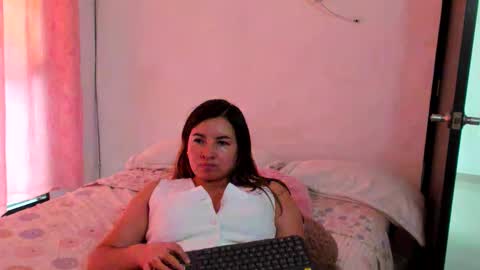 luara__01__lecat_1 online show from 03-10-26, 08:14
