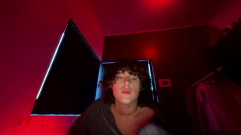 Snapshot of luca20y_ chatting on 05-31-26, 09:38 luca20y_ online show from 05-31-26, 09:38