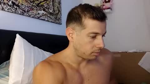 luca23millo90 online show from 01-05-26, 09:18