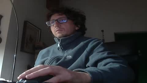 Snapshot of luca78_78 chatting on 10-07-25, 09:45 luca78 online show from 10-07-25, 09:45