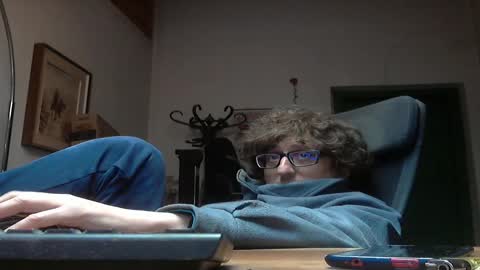 Snapshot of luca78_78 chatting on 10-18-25, 01:01 luca78 online show from 10-18-25, 01:01