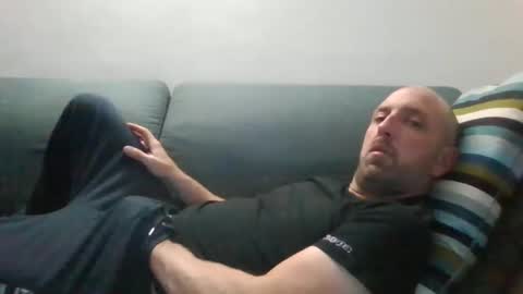 Snapshot of lucabeech88 chatting on 09-28-25, 07:19 Luca online show from 09-28-25, 07:19