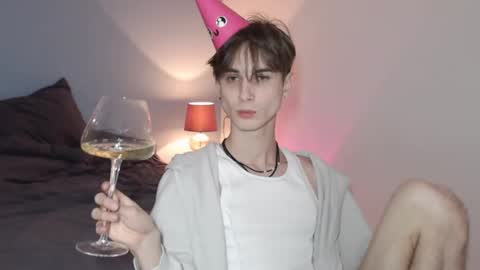 lucacharm online show from 01-19-25, 09:02