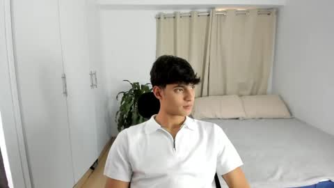 lucacosta19 online show from 04-25-26, 08:17