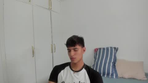 lucacosta19 online show from 06-18-26, 08:46