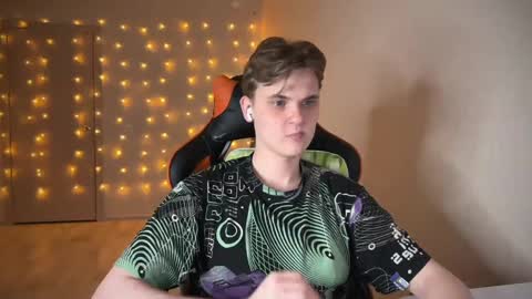 Snapshot of lucas_dany chatting on 01-14-25, 08:48 Lucas Gill online show from 01-14-25, 08:48