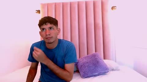 Snapshot of lucas_dream chatting on 06-07-26, 01:26 lucas_dream online show from 06-07-26, 01:26