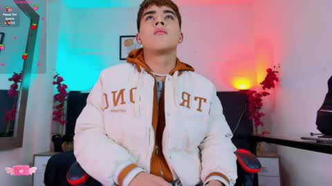 Lucas lovee online show from 04-26-26, 01:53