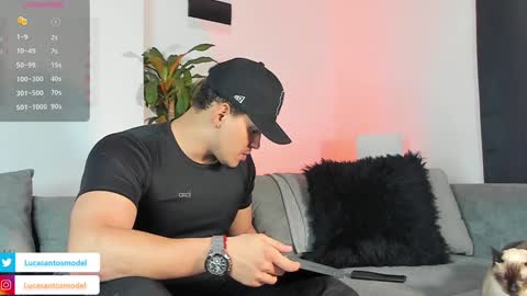 Snapshot of lucasanto_ chatting on 01-21-25, 05:38 LUCA SANTOS online show from 01-21-25, 05:38