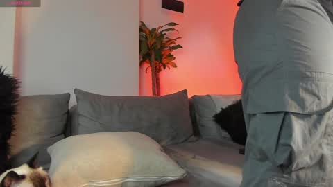 Snapshot of lucasanto_ chatting on 01-30-25, 04:37 LUCA SANTOS online show from 01-30-25, 04:37