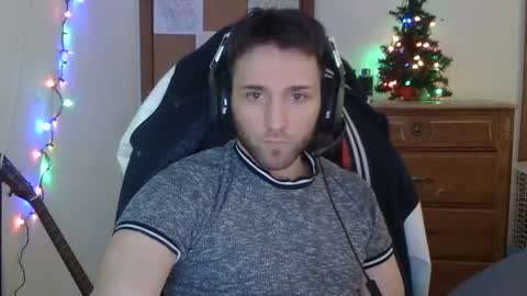 lucasbacon13 online show from 12-13-24, 01:01