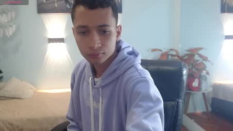 Snapshot of lucasssmith11 chatting on 11-29-25, 12:08 LucassSmith11 online show from 11-29-25, 12:08