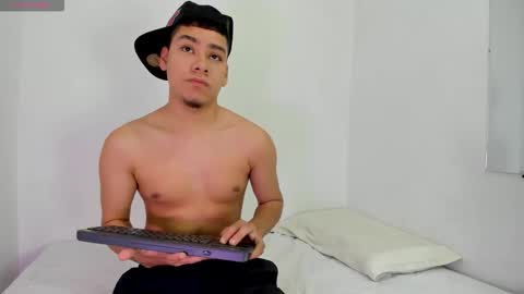 LUCAS TORREZ online show from 02-26-26, 02:10