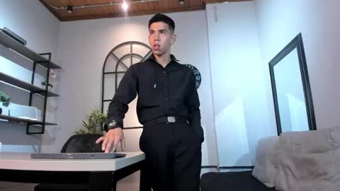 Snapshot of lucca_moreti chatting on 05-15-26, 03:57 Lucca Moreti online show from 05-15-26, 03:57