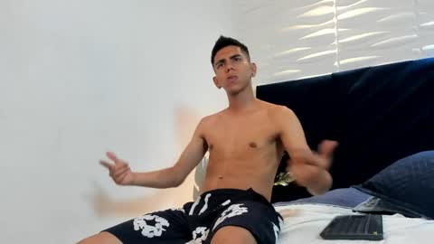 Snapshot of lucca_moreti chatting on 05-30-26, 04:53 Lucca Moreti online show from 05-30-26, 04:53