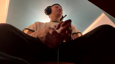 Felipe online show from 12-14-24, 01:17