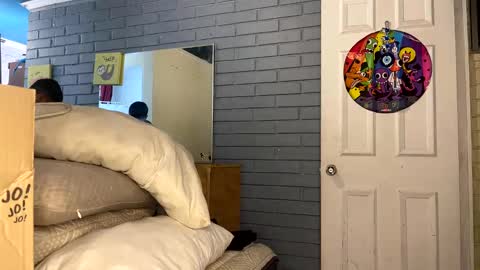 Felipe online show from 12-21-24, 03:20