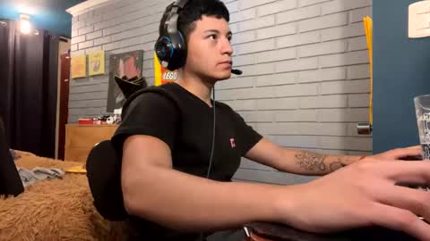 Felipe online show from 01-08-25, 02:46