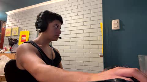 Felipe online show from 01-31-25, 12:39