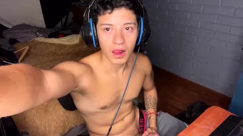 Felipe online show from 02-03-25, 03:53