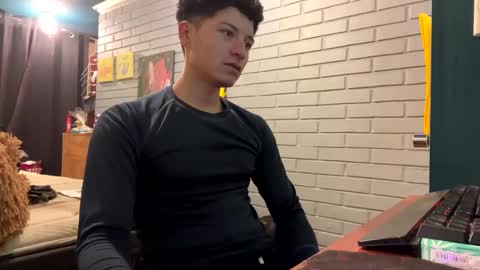 Felipe online show from 02-24-25, 01:35