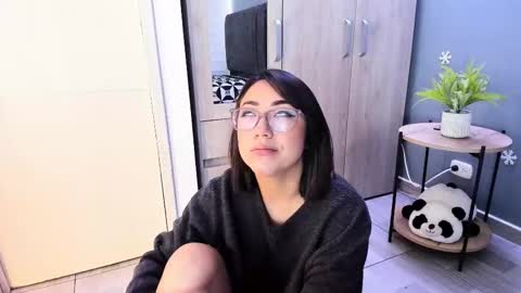 Luci y Fer online show from 03-10-25, 02:59