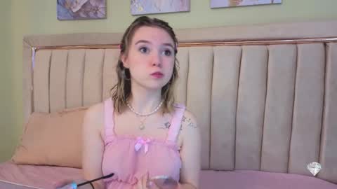 Snapshot of lucia_copper chatting on 10-29-25, 12:07 lucia_copper online show from 10-29-25, 12:07