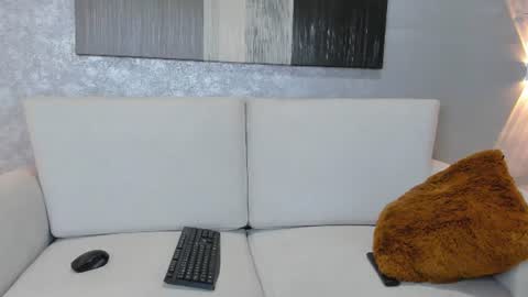 Snapshot of lucia_janne chatting on 06-23-26, 10:08 Lucla online show from 06-23-26, 10:08