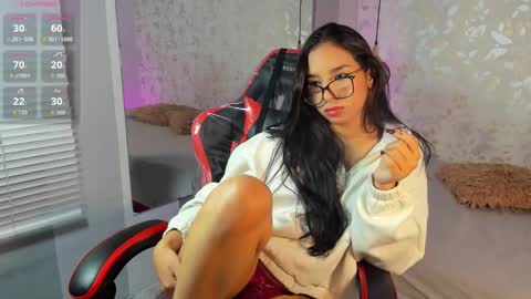 L U C I A online show from 10-22-25, 01:11