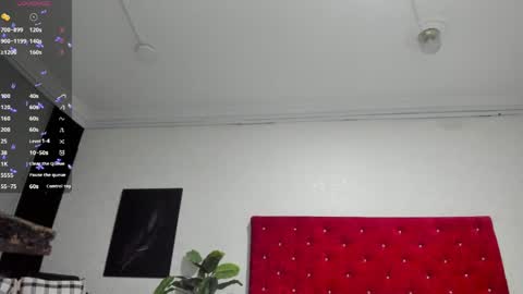Snapshot of lucia_oregon chatting on 05-11-26, 12:44 L U C I A online show from 05-11-26, 12:44