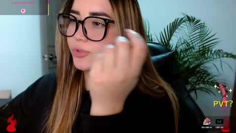 lucia star  online show from 04-27-26, 11:58