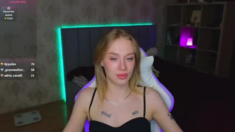 lucia_wiwi online show from 06-03-26, 08:47