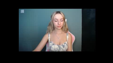 Lucy online show from 07-08-26, 12:20