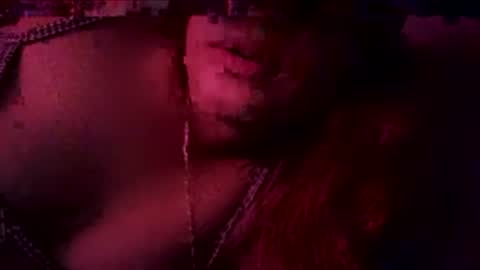 Snapshot of luciamendez23 chatting on 06-01-26, 12:23 luciamendez23 online show from 06-01-26, 12:23