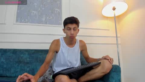 Pirulo online show from 09-27-25, 03:55