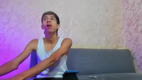 Snapshot of lucian_davii chatting on 11-24-25, 12:27 Pirulo online show from 11-24-25, 12:27